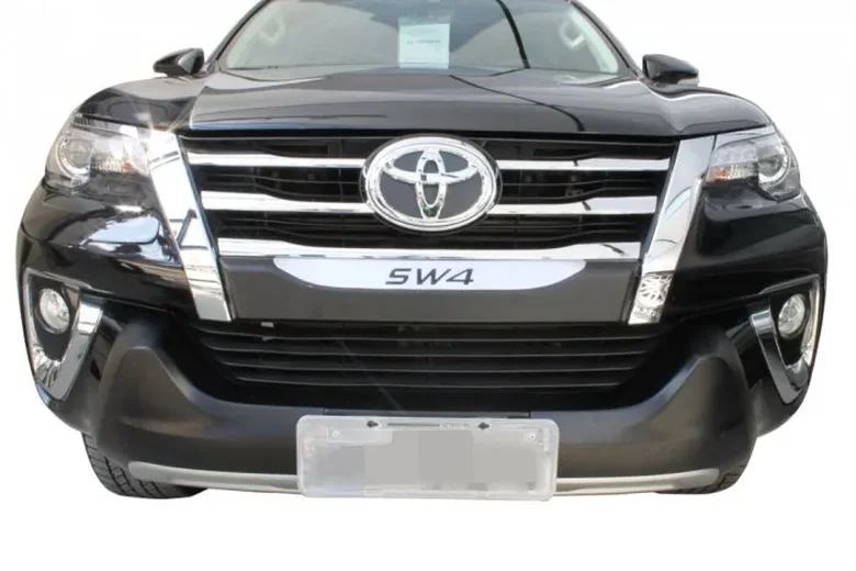 Overbumper Hilux Sw4 16/20 (Preto c/ Prata-Aluminium)